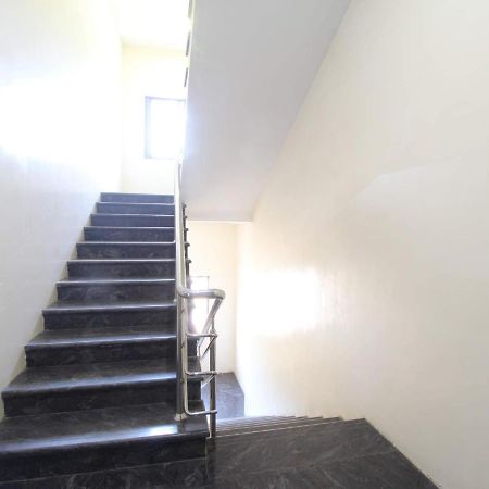 E S Residency Hotel Theni Bagian luar foto