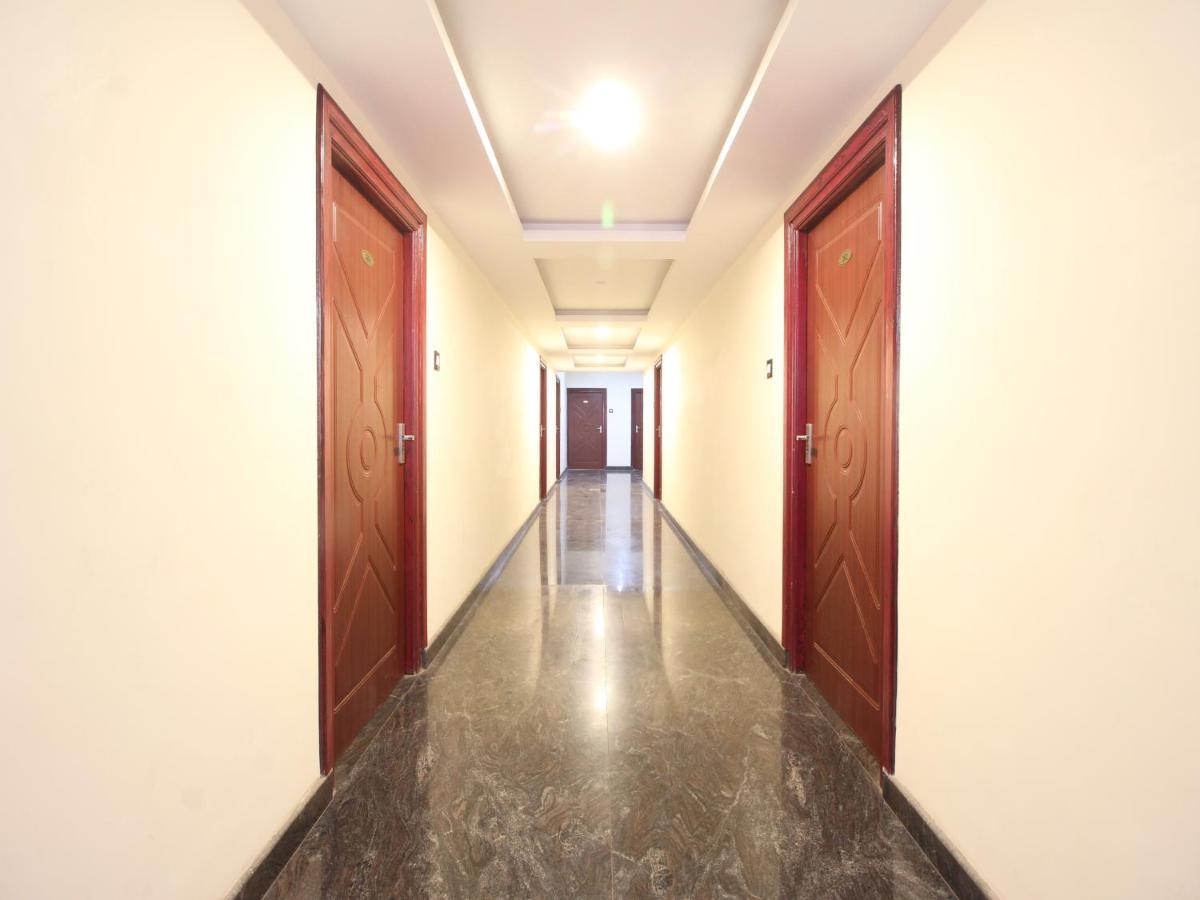 E S Residency Hotel Theni Bagian luar foto